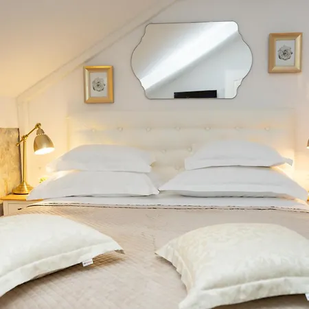 Gasthuis Apartments&rooms Petra 3*