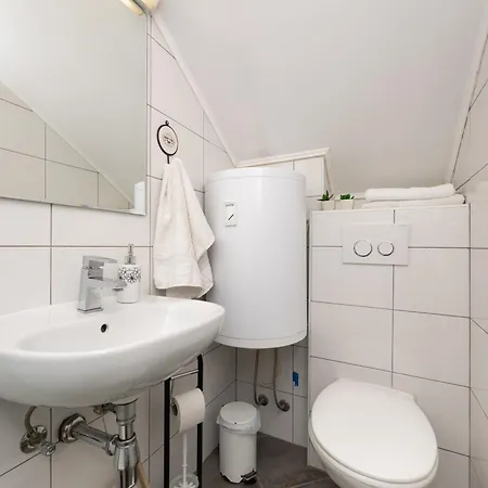 招待所 佩特拉公寓和客房旅馆 3*