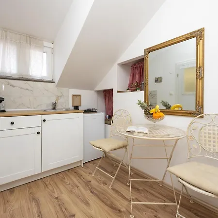 招待所 佩特拉公寓和客房旅馆