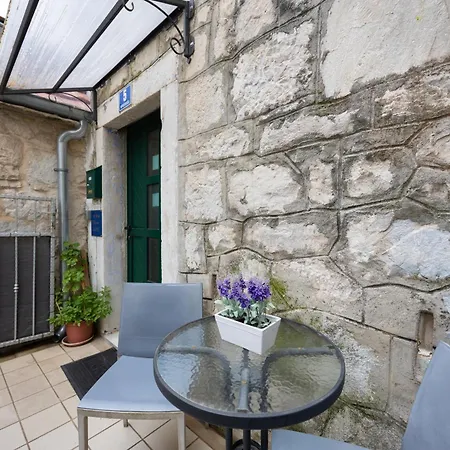 招待所 佩特拉公寓和客房旅馆